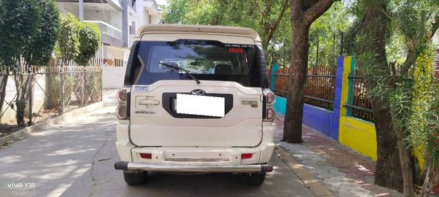 https://images10.gaadi.com/usedcar_image/4573433/original/processed_6461d26a8488588237fe9a16d0b98ae0.jpg?imwidth=6401