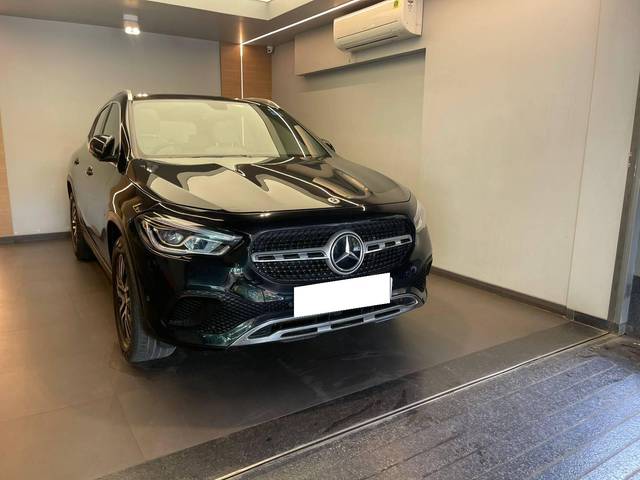 https://images10.gaadi.com/usedcar_image/4573436/original/processed_d27f9f653dffe655a44496eb9b90e228.jpeg?imwidth=6401