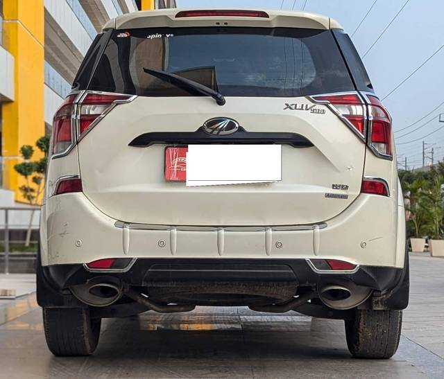 https://images10.gaadi.com/usedcar_image/4573447/original/processed_1a46a30e41006269e89398a0f25cfb99.jpg?imwidth=6402