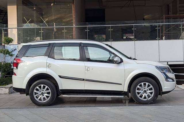 https://images10.gaadi.com/usedcar_image/4573447/original/processed_ff41f6a5d3b4e550c2bfbdf2b95531e3.jpg?imwidth=6401
