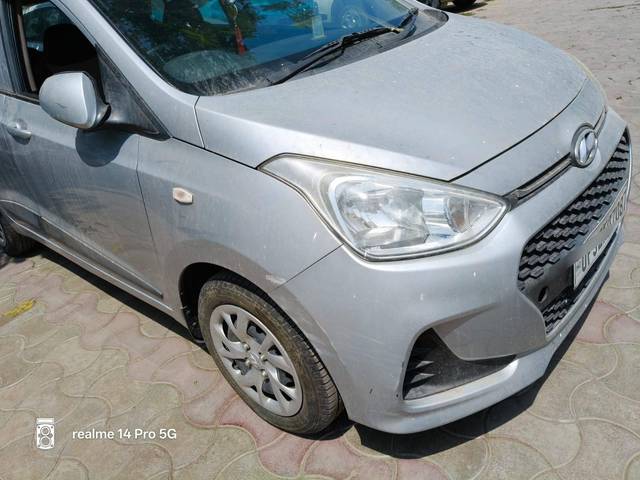 https://images10.gaadi.com/usedcar_image/4573451/original/processed_7c146bb2fb01a5fb983ffd77f1f82fd2.jpg?imwidth=6400