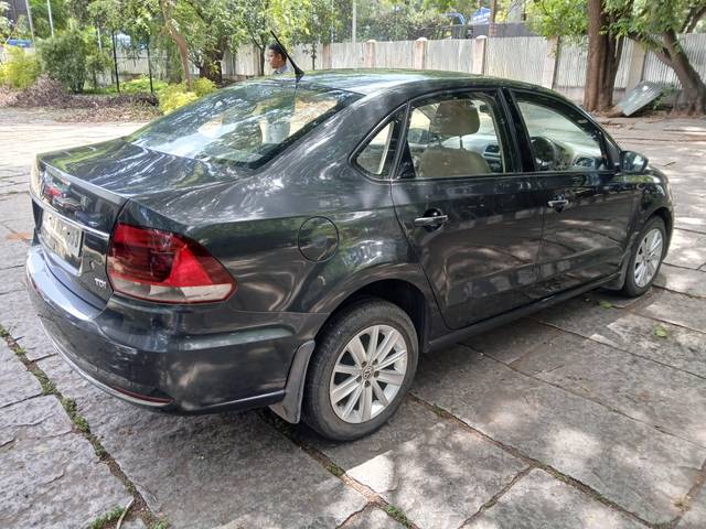 https://images10.gaadi.com/usedcar_image/4573461/original/processed_82492498-ca77-49fb-a752-56339127935c.jpg?imwidth=6401