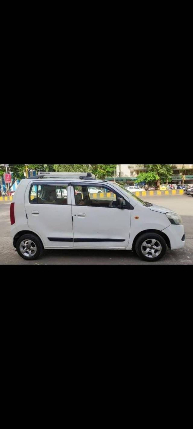 https://images10.gaadi.com/usedcar_image/4573463/original/processed_f809f2bfb5b775073c30c00df42a102f.jpg?imwidth=6401