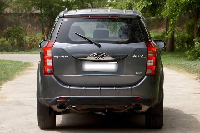 https://images10.gaadi.com/usedcar_image/4573467/original/processed_e771cd5c8d4797a3c5bbda315f02fd5f.jpeg?imwidth=6402