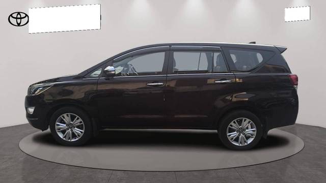 https://images10.gaadi.com/usedcar_image/4573483/original/processed_f0c4a384986651b8747da6874727e6e4.jpg?imwidth=6402