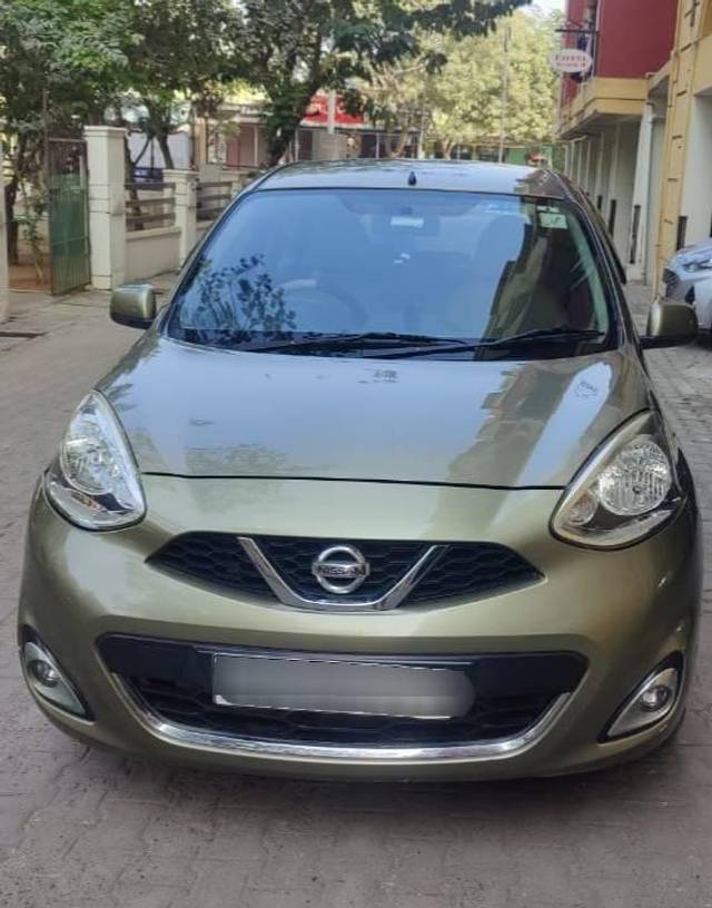 https://images10.gaadi.com/usedcar_image/4573485/original/processed_c7ecf9d53f25466228b44bf2b89a0ba8.jpg?imwidth=6402