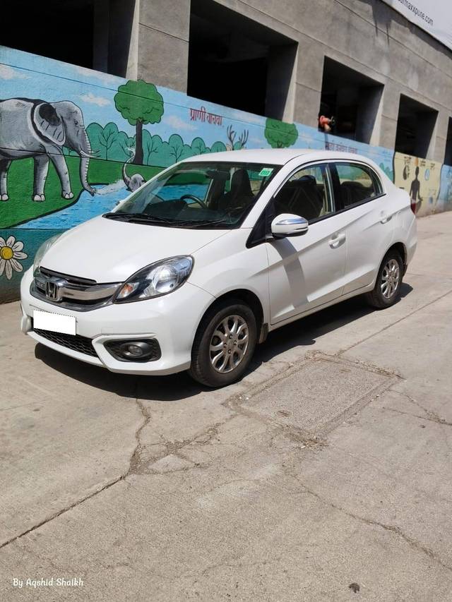 https://images10.gaadi.com/usedcar_image/4573491/original/processed_b08b798f2e2f762c6857c0654deb0089.jpg?imwidth=6402