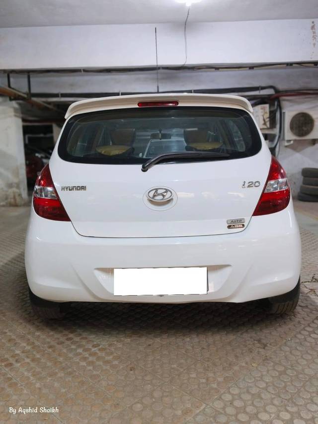 https://images10.gaadi.com/usedcar_image/4573510/original/processed_28851be6a96596bf4f8f538f17fe5246.jpg?imwidth=6401