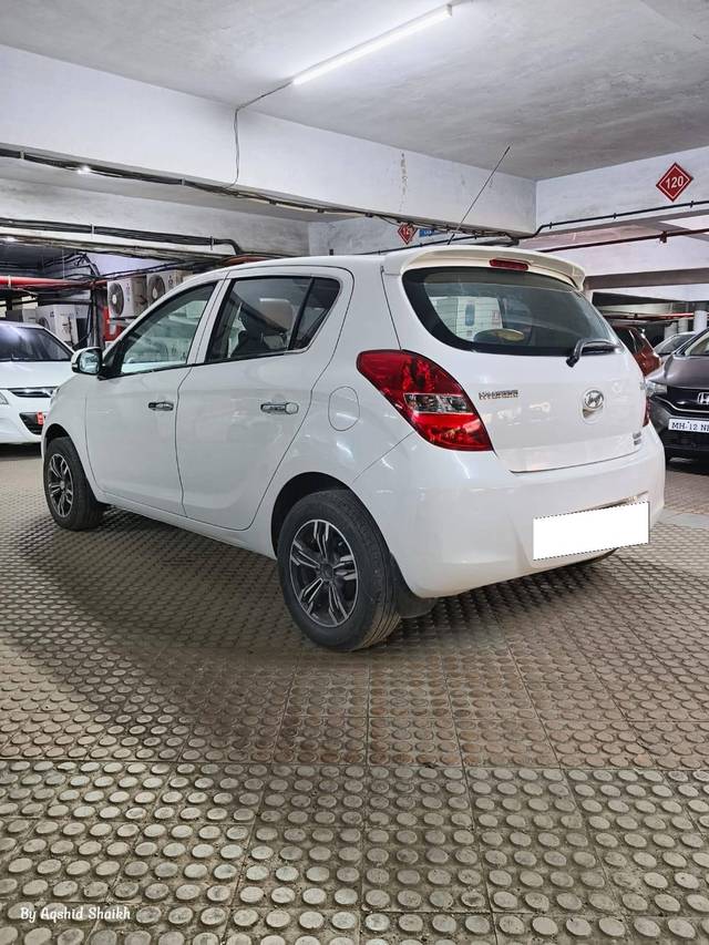 https://images10.gaadi.com/usedcar_image/4573510/original/processed_bb7d934756e53b645b092a79a17dbdbd.jpg?imwidth=6402