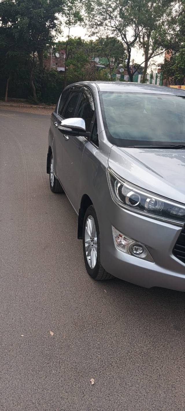 https://images10.gaadi.com/usedcar_image/4573516/original/c48251444874a13820359bf1c029b834.jpeg?imwidth=6402
