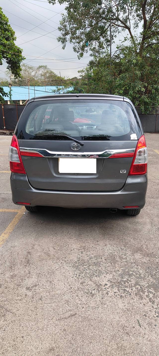 https://images10.gaadi.com/usedcar_image/4573521/original/processed_fb52c5485290c6e93efdd6c3232934c8.jpg?imwidth=6401