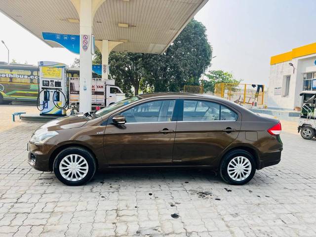 https://images10.gaadi.com/usedcar_image/4573524/original/processed_7f17c4749f2e59992b4e812f055f57a6.jpg?imwidth=6402