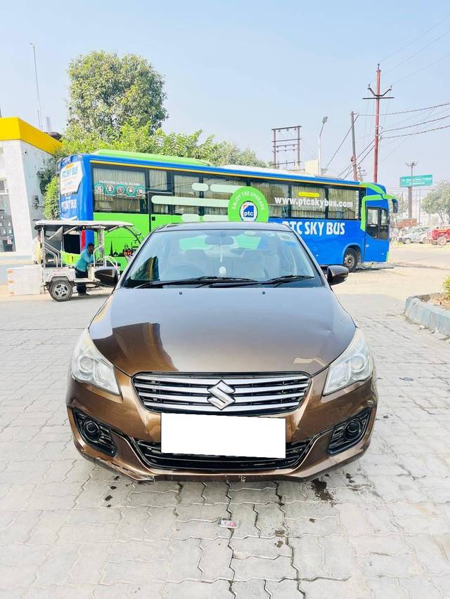 https://images10.gaadi.com/usedcar_image/4573524/original/processed_a39d26eb68a4821816e58b3fd95fd4c7.jpg?imwidth=6400