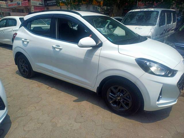 https://images10.gaadi.com/usedcar_image/4573525/original/processed_6592c92b3d68340e1981cfd885b54ec9.jpg?imwidth=6400