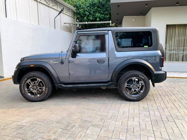 https://images10.gaadi.com/usedcar_image/4573538/original/processed_da7b45d5bf4798d507b2ae033c5daec2.jpeg?imwidth=6402