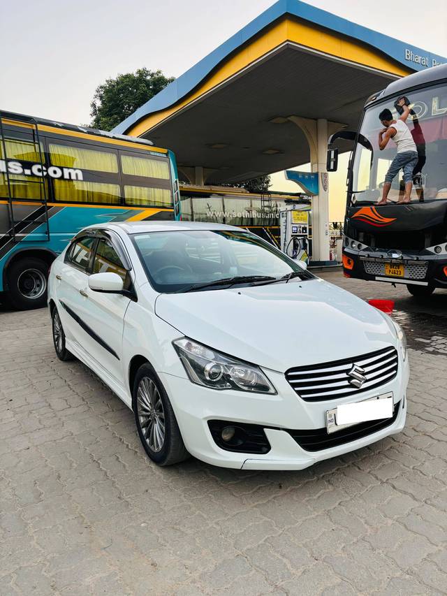 https://images10.gaadi.com/usedcar_image/4573540/original/processed_4e60993a4bac604e89335a5497505e97.jpg?imwidth=6400