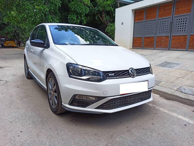 https://images10.gaadi.com/usedcar_image/4573542/original/processed_9df26faeb0a1b24f7f70eecd119caa0f.jpg?imwidth=6400