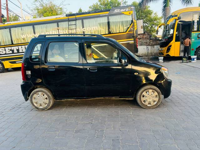 https://images10.gaadi.com/usedcar_image/4573546/original/6c3ee883f4ff28fba437491e2b3cea4f.jpg?imwidth=6400