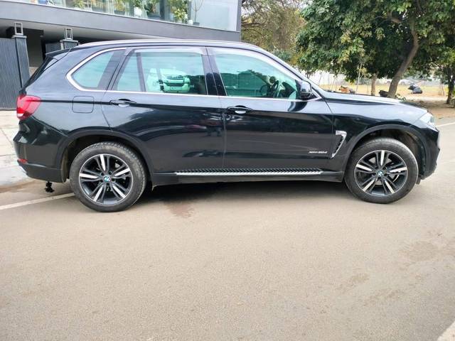 https://images10.gaadi.com/usedcar_image/4573548/original/processed_70598b86299050352eb1e6ca77ebedfa.jpg?imwidth=6401
