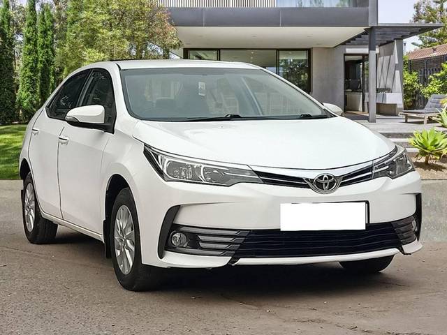 https://images10.gaadi.com/usedcar_image/4573551/original/processed_4300ba79fb968afe01b1a7f5a474faa0.jpg?imwidth=6400