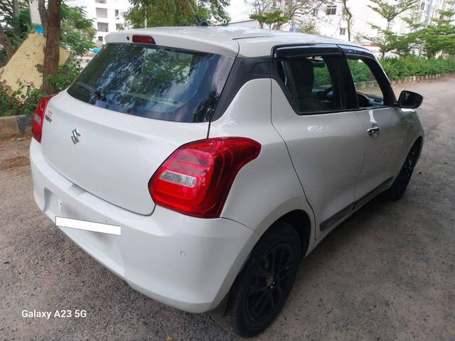 https://images10.gaadi.com/usedcar_image/4573573/original/processed_59852a9a0c1f359584819d26a2f1ffac.jpg?imwidth=6401