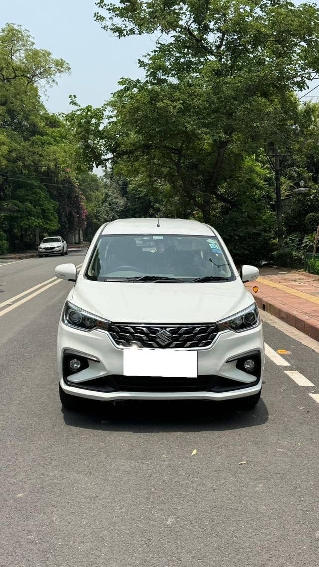 https://images10.gaadi.com/usedcar_image/4573578/original/processed_f6da61df-d50a-4819-ac71-9a232ea70ce3.jpg?imwidth=6400