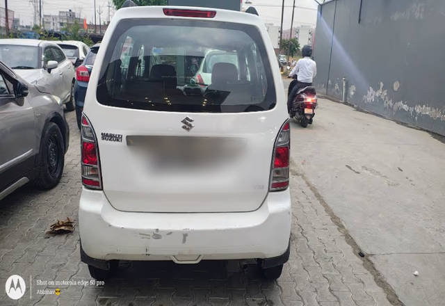 https://images10.gaadi.com/usedcar_image/4573582/original/8c68898f-1f30-4383-8877-e7f226d88bc3.?imwidth=6402
