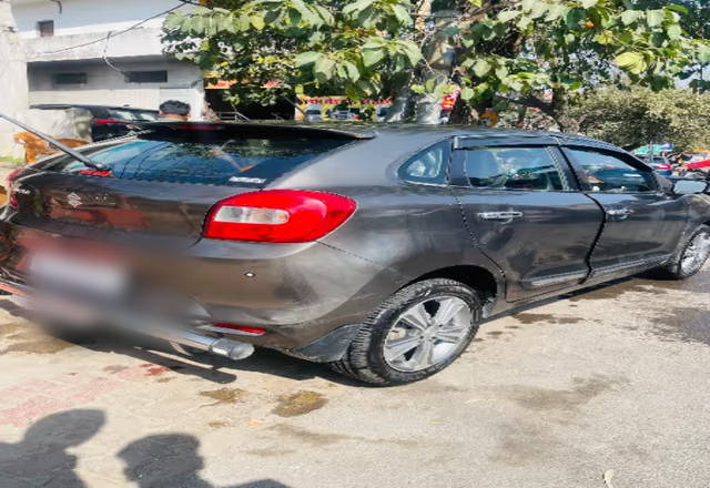 https://images10.gaadi.com/usedcar_image/4573600/original/c59654b2-af80-47a1-8f4d-979a5ab7d685.?imwidth=6401