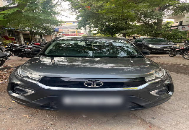 https://images10.gaadi.com/usedcar_image/4573621/original/dd0ae873-36e9-4b8c-a951-7ba8b0f5817e.?imwidth=6400