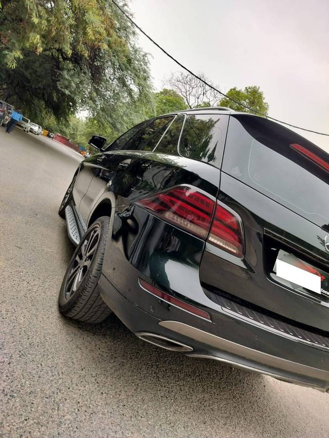 https://images10.gaadi.com/usedcar_image/4573651/original/processed_0c4e2792d0184514b4955709d9b1e066.jpg?imwidth=6402