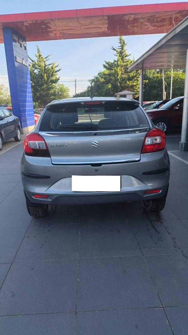 https://images10.gaadi.com/usedcar_image/4573661/original/processed_1e7bf872a14ce0c8108f4d185cf62e13.jpg?imwidth=6402