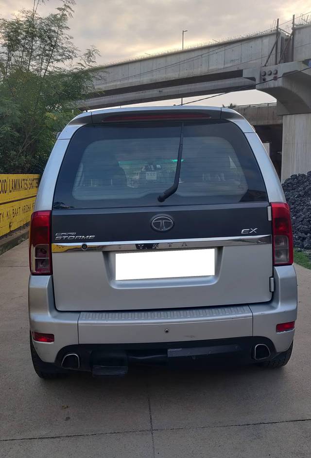 https://images10.gaadi.com/usedcar_image/4573670/original/processed_1f6035575f8d642a478b6fec51823b44.jpg?imwidth=6402