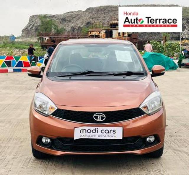 https://images10.gaadi.com/usedcar_image/4573673/original/4f2ff978a2abc0367e3d2fea387beeba.jpeg?imwidth=6400