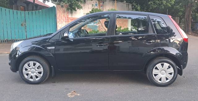https://images10.gaadi.com/usedcar_image/4573678/original/3ddf817d064834d457751cca6ee84308.jpg?imwidth=6401