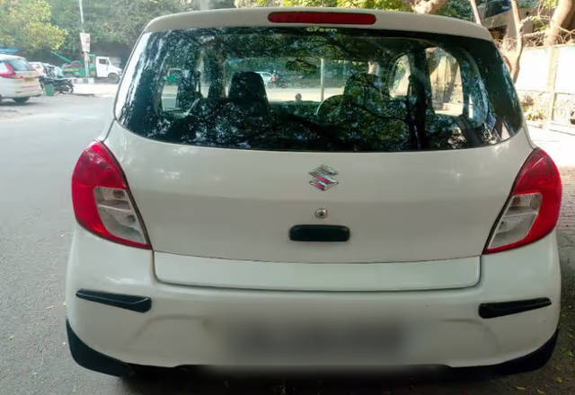 https://images10.gaadi.com/usedcar_image/4573687/original/ce1852ed-674c-4e27-994a-17436f990cda.?imwidth=6401
