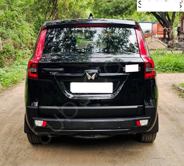 https://images10.gaadi.com/usedcar_image/4573690/original/processed_3a0b207e2ae01b3c5ff452489411ab9b.jpg?imwidth=6402
