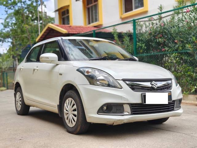 https://images10.gaadi.com/usedcar_image/4573710/original/processed_4916d44bfa2bc4ef7944939eab6fc8c0.jpg?imwidth=6400