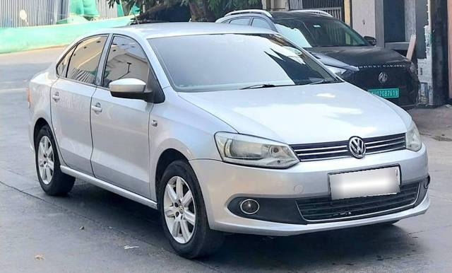 https://images10.gaadi.com/usedcar_image/4573711/original/processed_f7a5e5978d3192c8ea18f75ce9866a3b.png?imwidth=6400