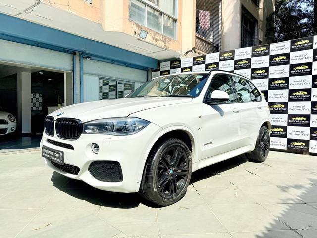 https://images10.gaadi.com/usedcar_image/4573728/original/processed_6673d9a85118234ee43fb0117adec33f.jpg?imwidth=6402