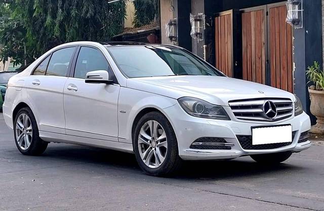 https://images10.gaadi.com/usedcar_image/4573729/original/processed_bfc66fe69ad488df5770261d1bc14f3e.jpg?imwidth=6400
