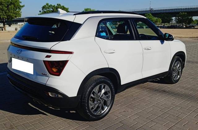 https://images10.gaadi.com/usedcar_image/4573732/original/processed_bdeff29e42b82d9186b7bad7ca77201a.jpg?imwidth=6401