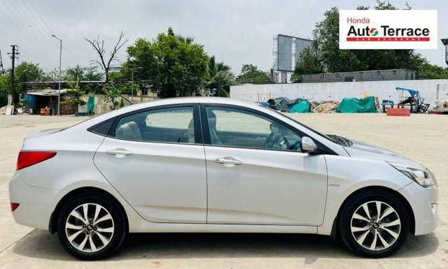 https://images10.gaadi.com/usedcar_image/4573739/original/7d843214264893cf19b17ea8a002d79b.jpeg?imwidth=6400