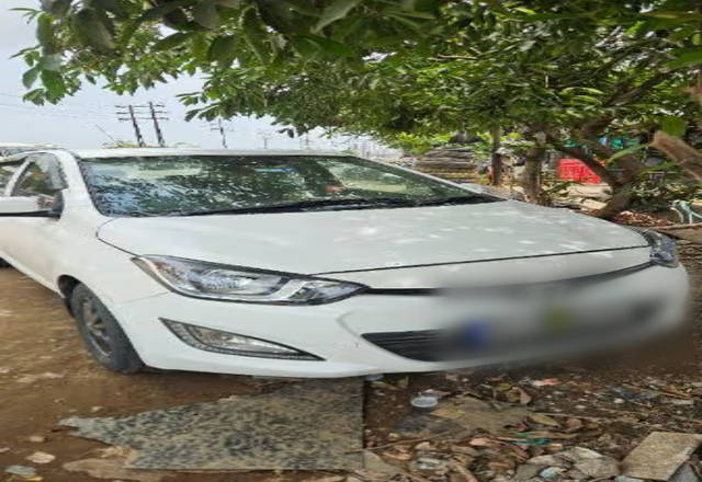 https://images10.gaadi.com/usedcar_image/4573758/original/0bcc2d67-57d3-4e29-aa8b-bc6015a06f2d.?imwidth=6400