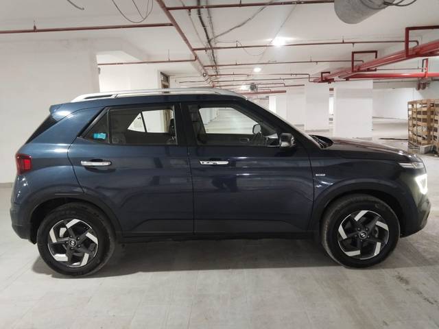 https://images10.gaadi.com/usedcar_image/4573759/original/3e006ff036e90ca41aba6e8144ff2ae2.jpg?imwidth=6401