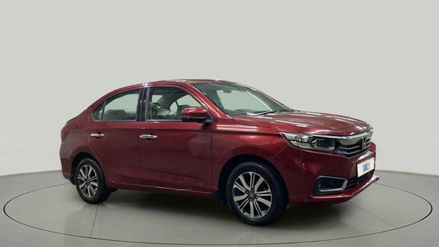 https://images10.gaadi.com/usedcar_image/4573772/original/1c4036abce147533405506e5454ad915.jpg?imwidth=6400