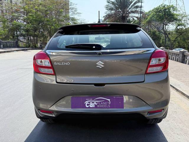 https://images10.gaadi.com/usedcar_image/4573783/original/processed_c7f75e239de114f140a467fdfa5c622f.jpeg?imwidth=6401