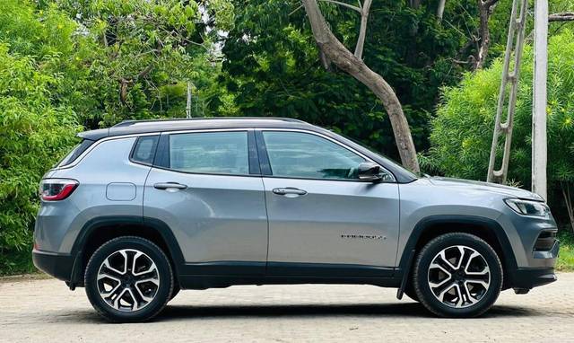 https://images10.gaadi.com/usedcar_image/4573789/original/processed_b5146fadfe4030ffc9a315d96f157290.jpg?imwidth=6401