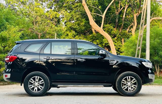 https://images10.gaadi.com/usedcar_image/4573796/original/20d7225dbcfd0dc914cd9444516a4d9b.jpg?imwidth=6401