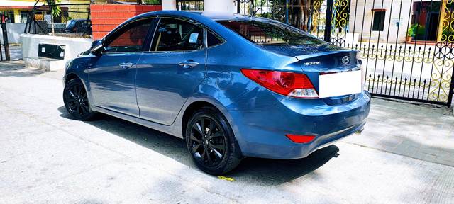 https://images10.gaadi.com/usedcar_image/4573804/original/processed_a043eea7-bbb8-46f7-88f0-db805ff38f44.jpg?imwidth=6402