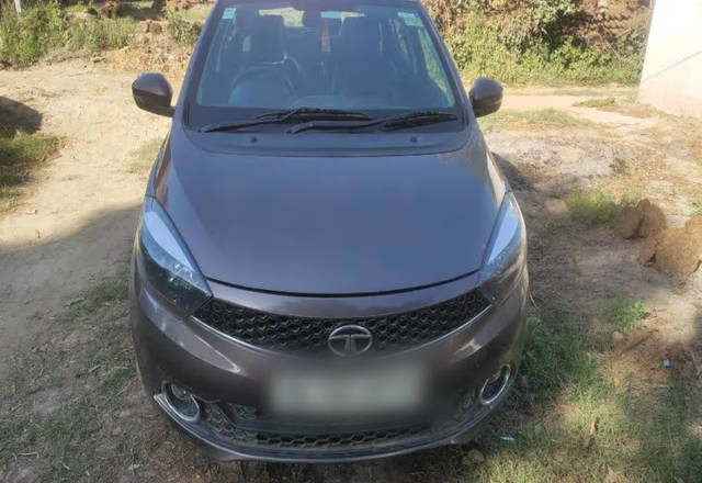 https://images10.gaadi.com/usedcar_image/4573851/original/bad8c66d-1020-440c-bad5-93514359b449.?imwidth=6400